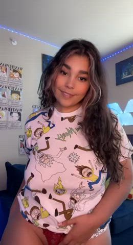I’m shy to ask but would you make love to a Venezuelan girl like me?