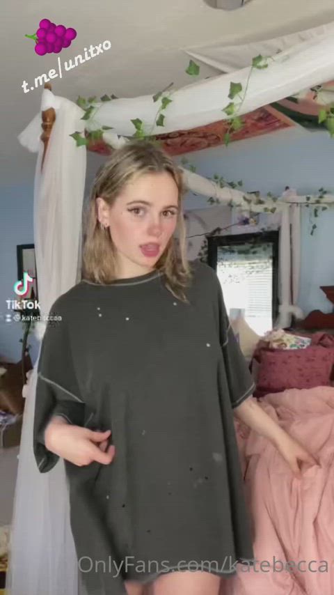 blonde boobs goddess onlyfans petite teen tiktok r/tiktits gif