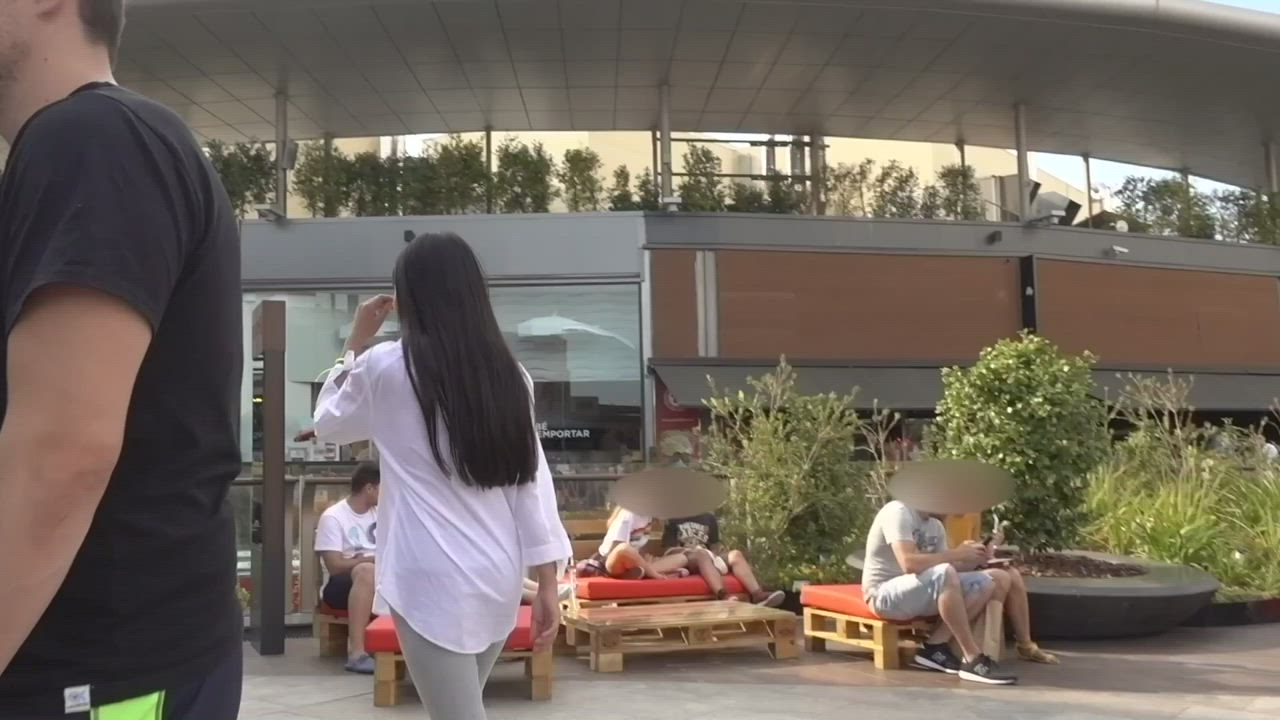 Littlesubgirl - Flashing my pussy and tits in crowded mall