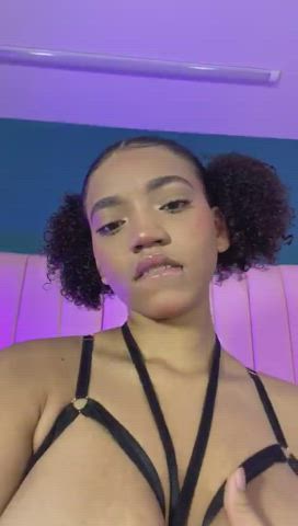 amateur big tits ebony latina onlyfans pornstar teen tits gif