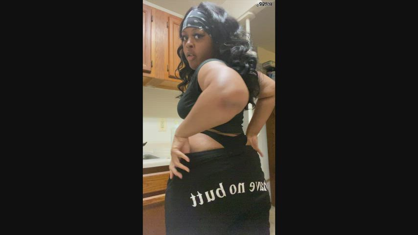 BBW Big Ass Booty Bubble Butt Dancing Ebony Shaking Thick Thong Twerking Porn GIF