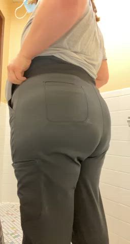 BBW Booty Shaking gif