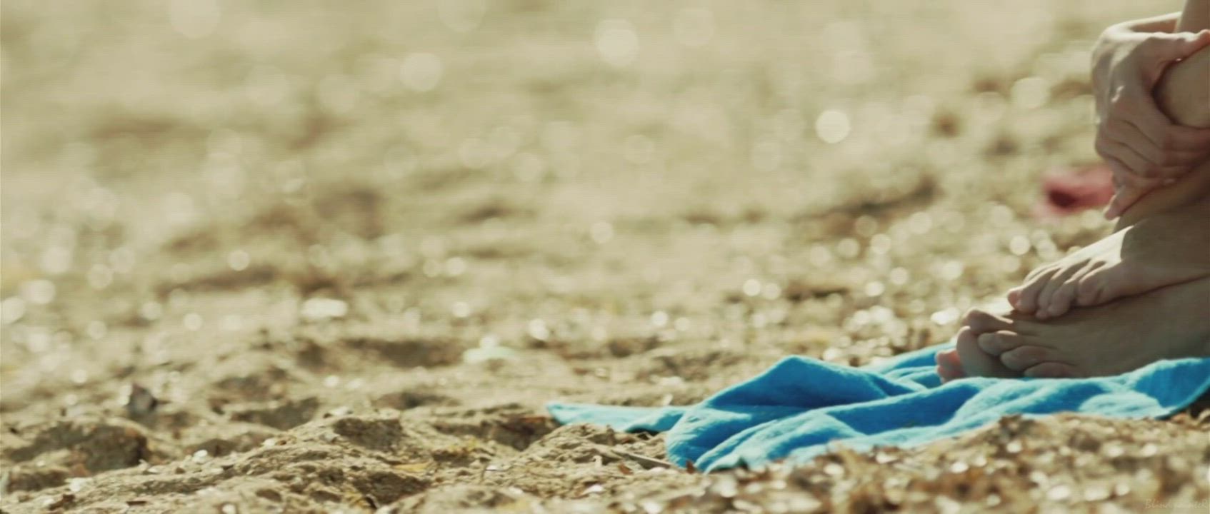 So in love, so good with each other (Kasia Smutniak - Allacciate le cinture (IT2014))