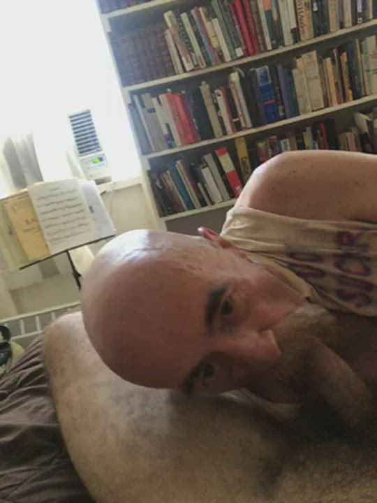 Poppers and sucking