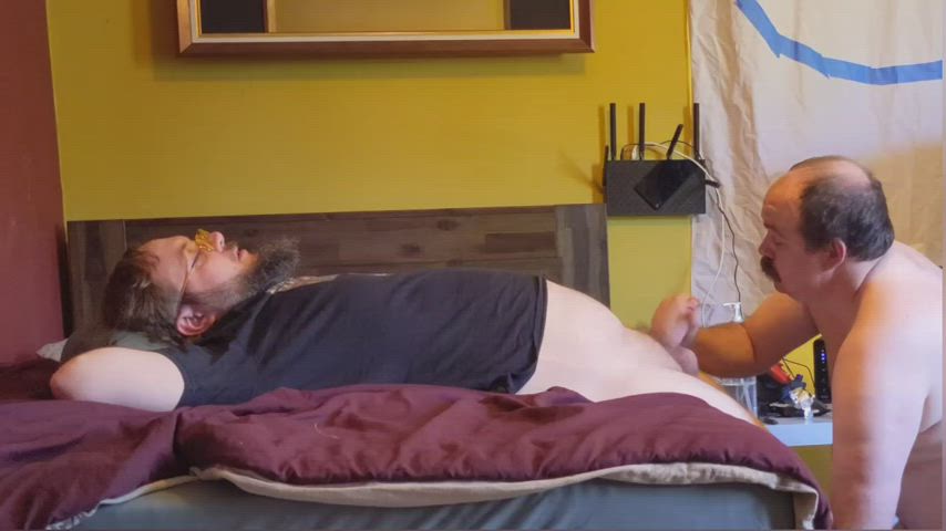 bear cock cum cumshot dad daddy handjob jerk off orgasm step-dad gif