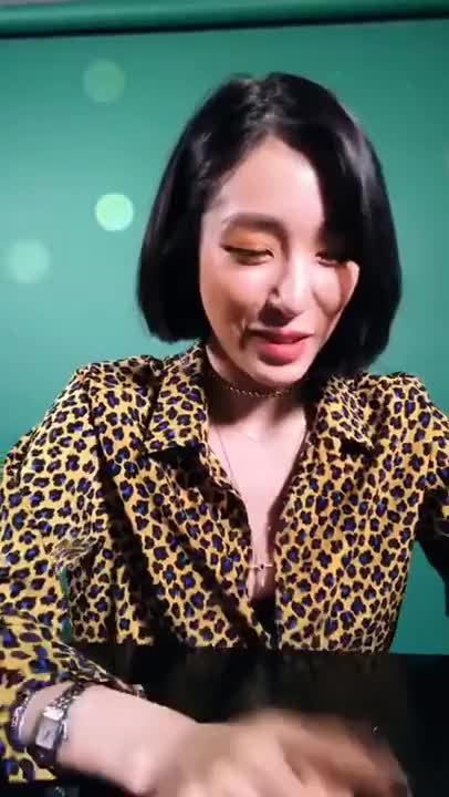 [181003] SNSD Tiffany Instagram Live 8