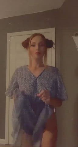 Amateur Big Nipples Natural Tits Teen Tit Worship Tits Titty Drop gif