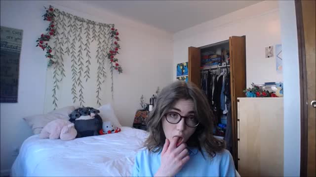 liofox - Celebration Strip Tease