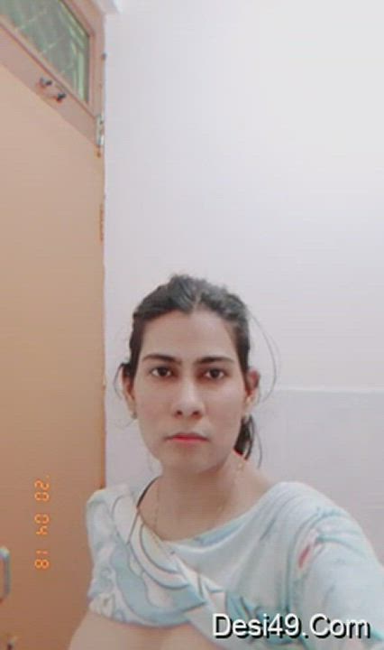 Cute Punjabi Girl 😍😍 Showing busty b00bs Selfie Video 18+ [Must watch] [Link