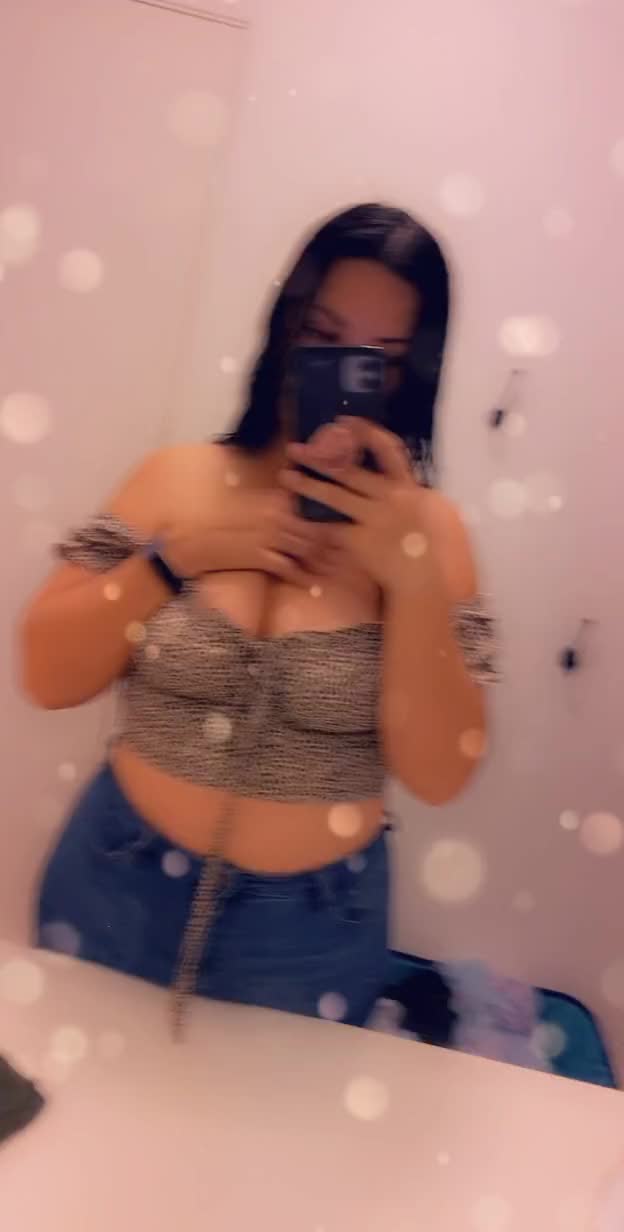 ??? Hello pet, are you looking to be owned? To be humiliated and degraded by a beautiful