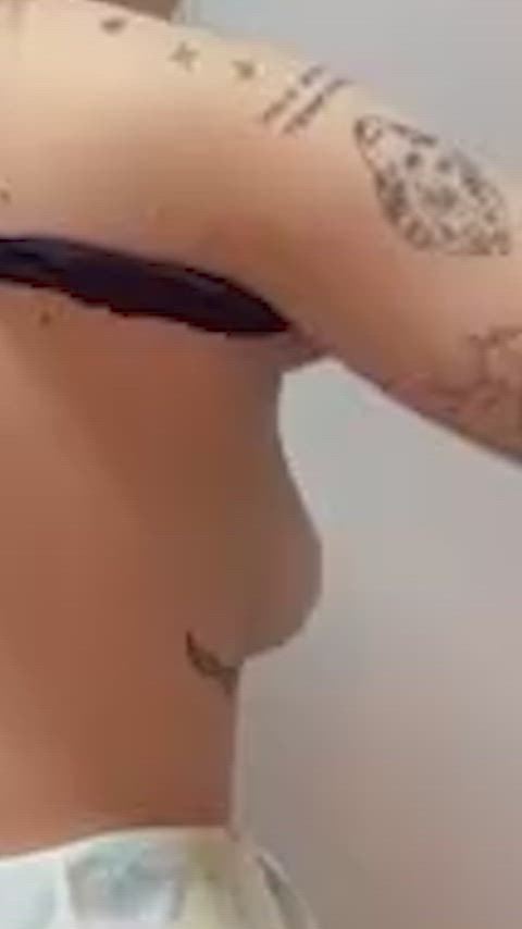 natural tits sideboob teen tits gif