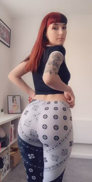 Big Ass Jiggling Spread gif