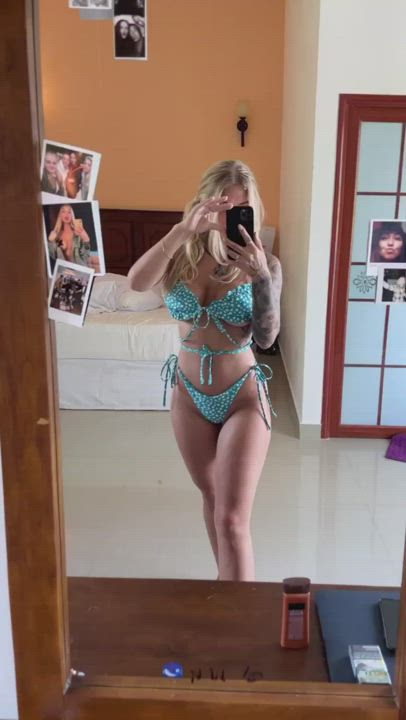 Mirror selfies always been the best selfies!