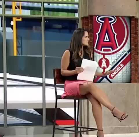 Lauren Shehadi sexy pink skirt