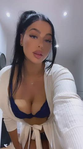 [domme] Arrows up if you want me to humiliate you ;)