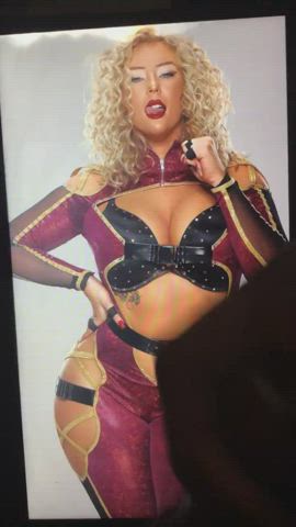 Nikkita is so sexy