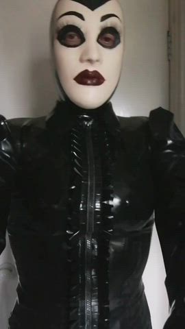 Silicone and latex, a match made in heaven ♥️