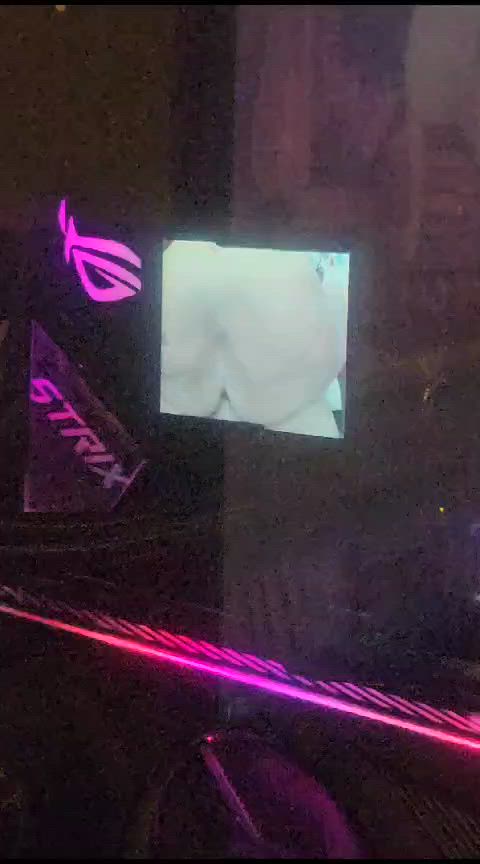 How do you like my infinity Loop on my new LCD screen with Sarah Shevon and Cici