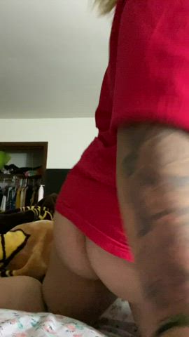 Would you eat my ass while I play with myself??