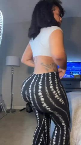 amateur ass dancing homemade gif