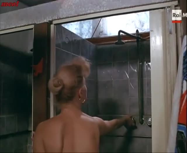 Nancy Brilli - Camping del Terrore (1986)