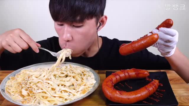 동구_김치크림파스타와 킬바사소세지 먹방-2