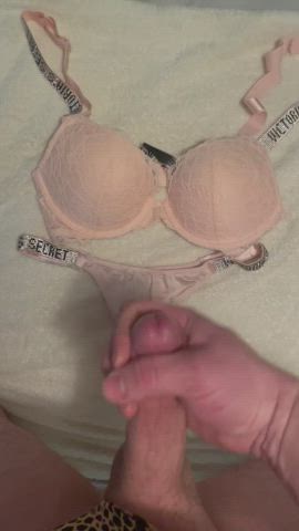 Fairly weak cumshot on my wife’s shine set.