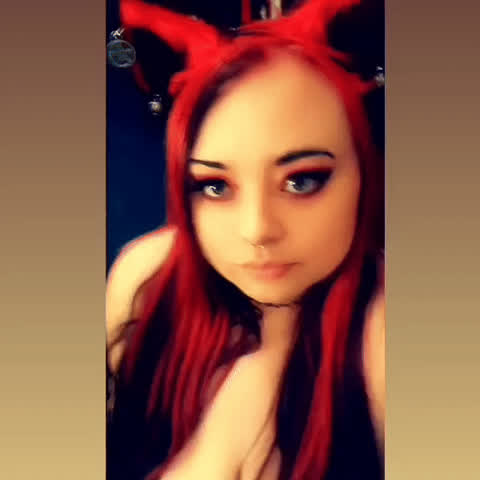 Big Titty Goth GF <3 Full Nudes XXX And BDSM Vids! Always Open &amp; Free