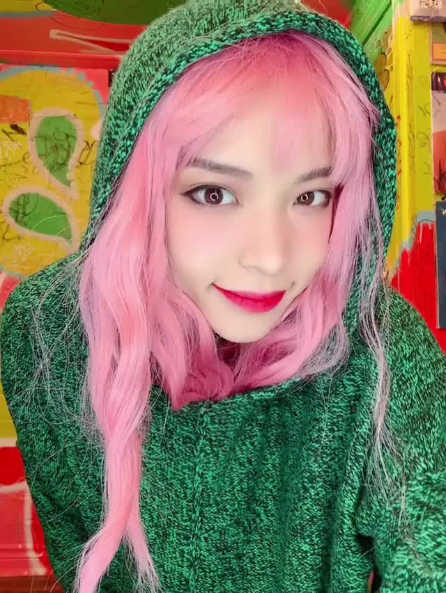 Green -> Naked -> Bunny