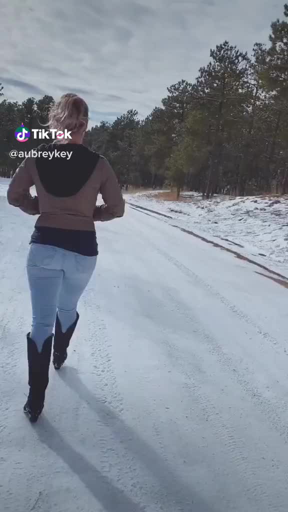 Tiktok jeans walk