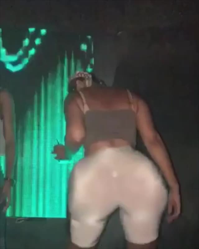 stephanie santiago jiggle