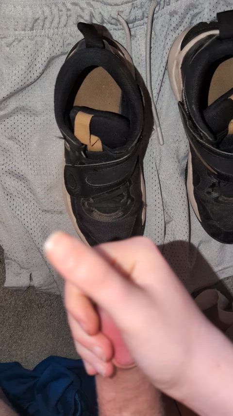Shooting a load ON my old shoes 😁