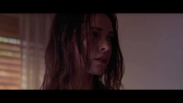 Jennifer Love Hewitt - tanning scene, I Still Know What You Did Last Summer