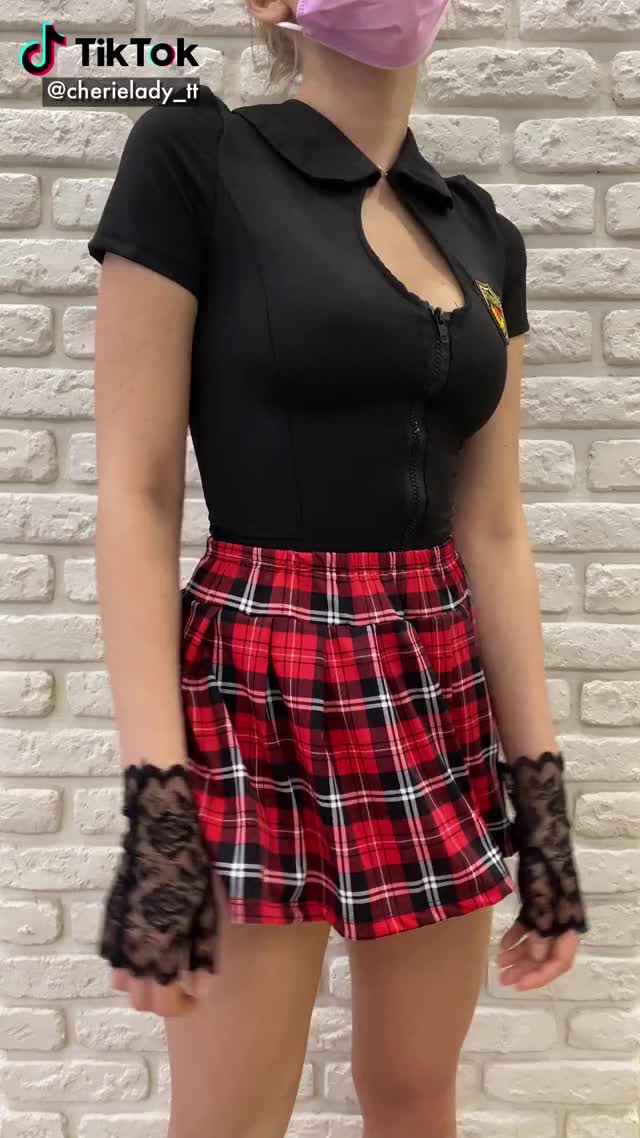 Do you like my new video? My previous TikTok account was blocked because of it ?
