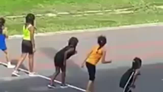 alguem vai