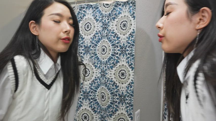 Schoolgirl Elle Lee fucked and facial