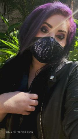 Love letting my tiddies loose outdoors!