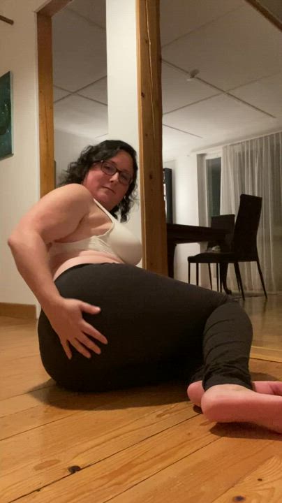 Can I sit on your face darling? [f]
