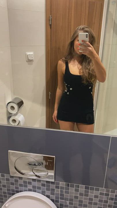 Deleted because someone said I was ugly... reuploaded because I love myself 😊