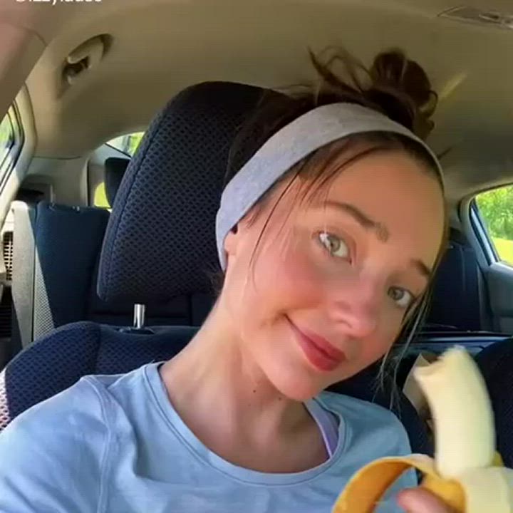Babe Blowjob Brown Eyes College Deepthroat Eye Contact Facial Lips Pawg Pretty Tongue