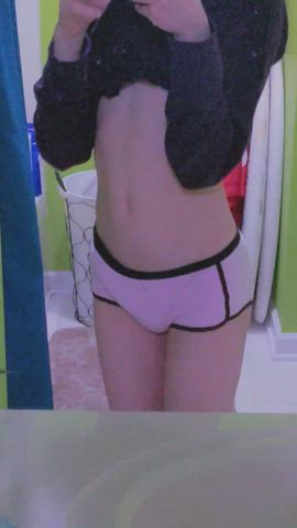 any big strong hands? >~<