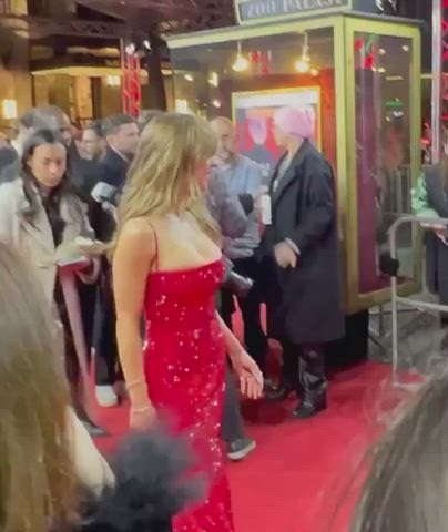 big tits celebrity teen gif