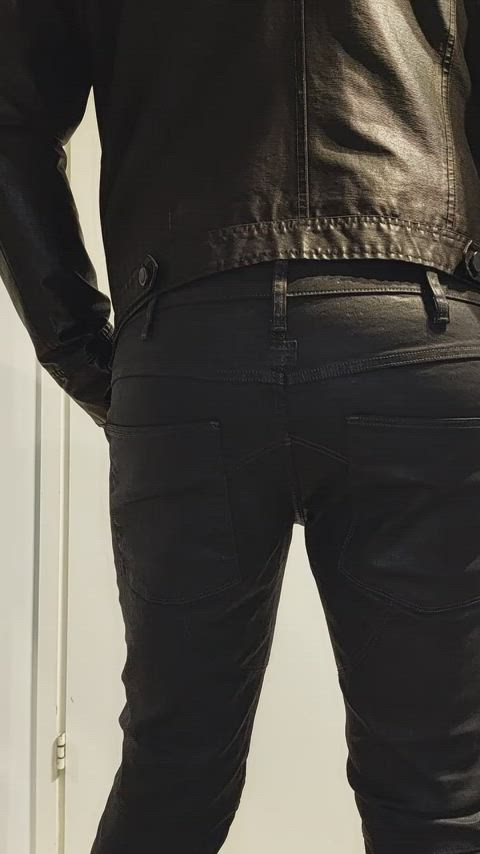 amateur ass booty fetish jeans gif
