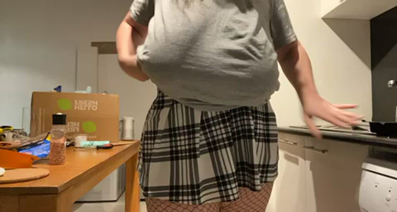 Add my snap erin_priv2 for a naughty surprise 😝😝