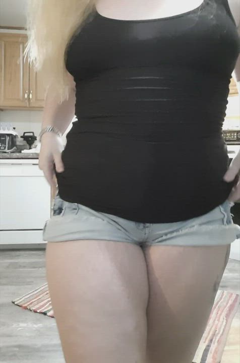 Do you like watching me strip, Master? 😘