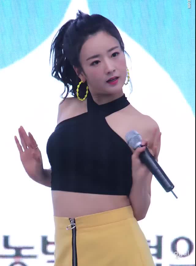 점점 이뻐지는 에이핑크 보미 (1)