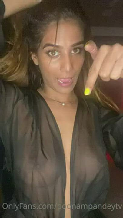 Indian Pakistani Poonam Pandey gif