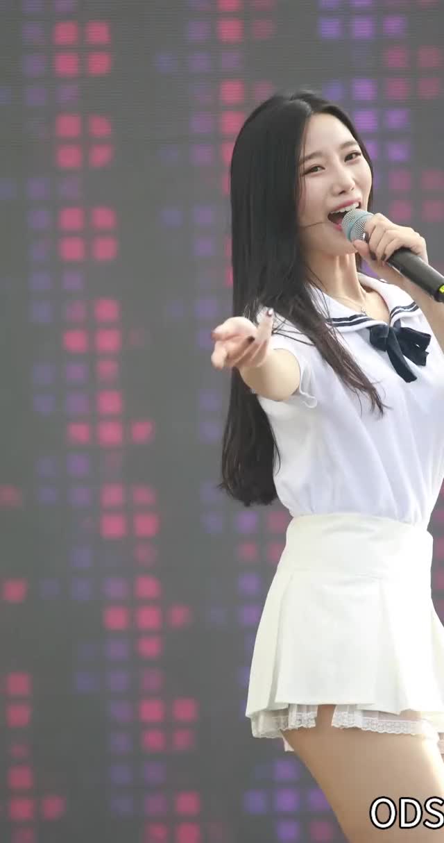 Berry Good - Johyun 191004 15