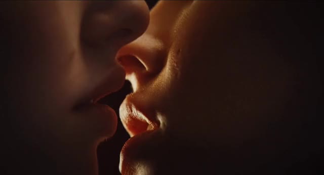 Megan Fox GIF - 051