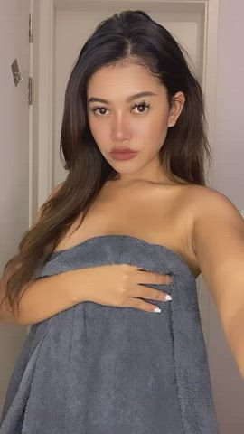 All you can eat buffet tonight? Well it's not really that big, so a snack tonight?🥺